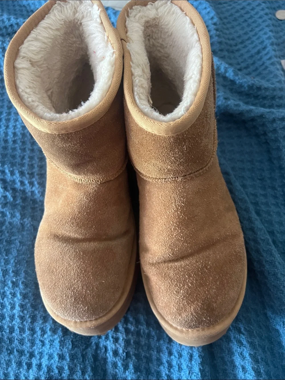 Dream Pairs - Short Platform Boot